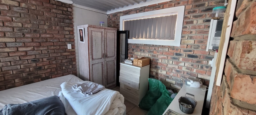 To Let 2 Bedroom Property for Rent in Reebok Western Cape
